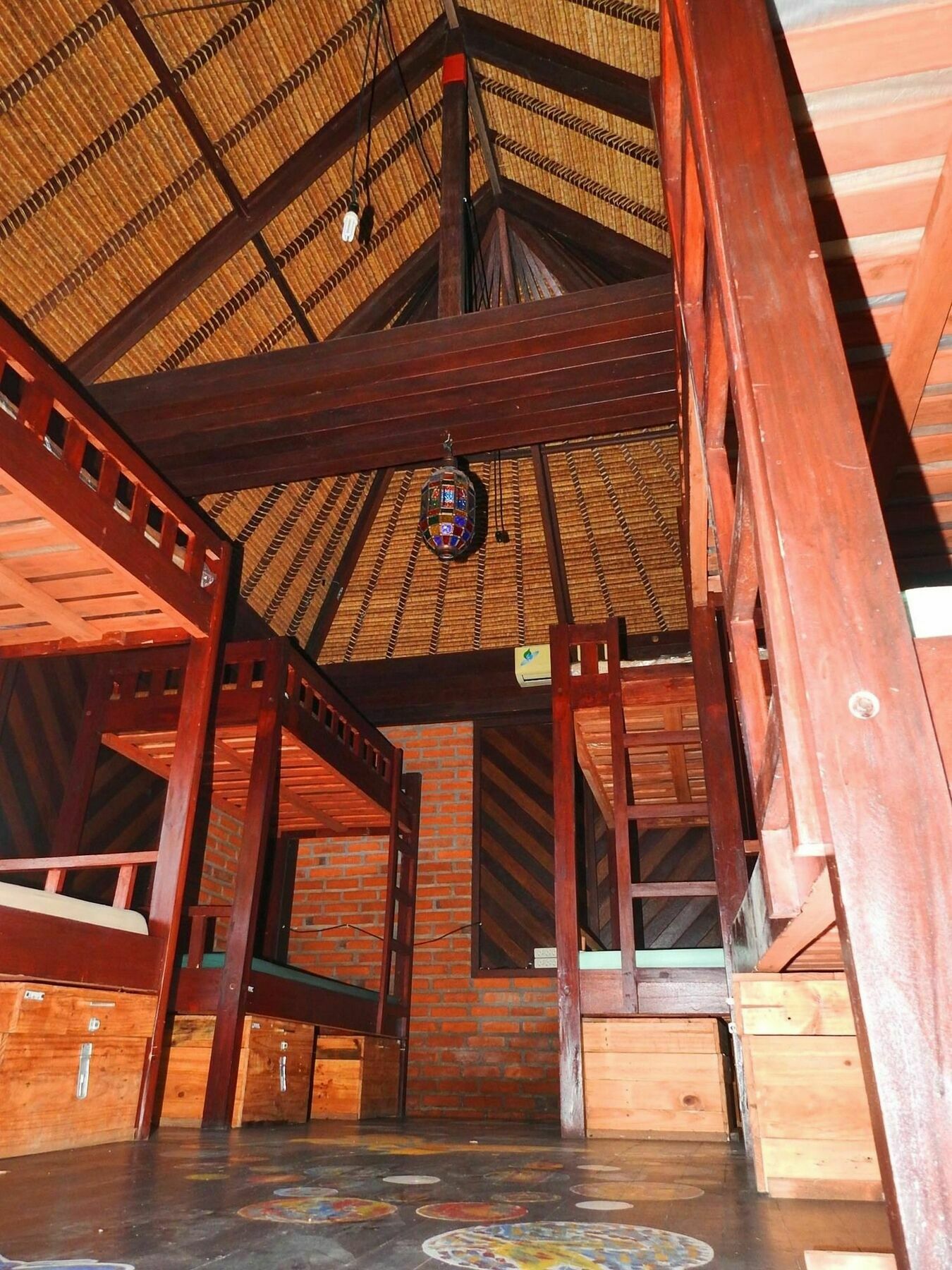Hostel Mandala *